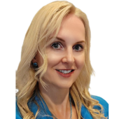 Stephanie_Square_scalled Stephanie_Square_scalled